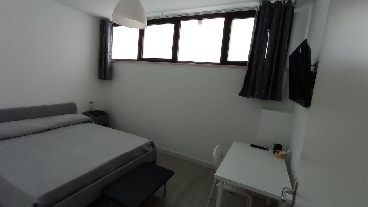 Rosa'S Rooms Matera Bagian luar foto