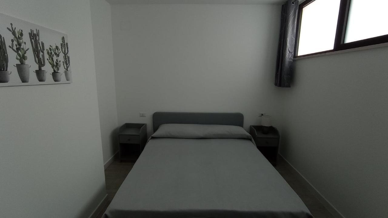 Rosa'S Rooms Matera Bagian luar foto